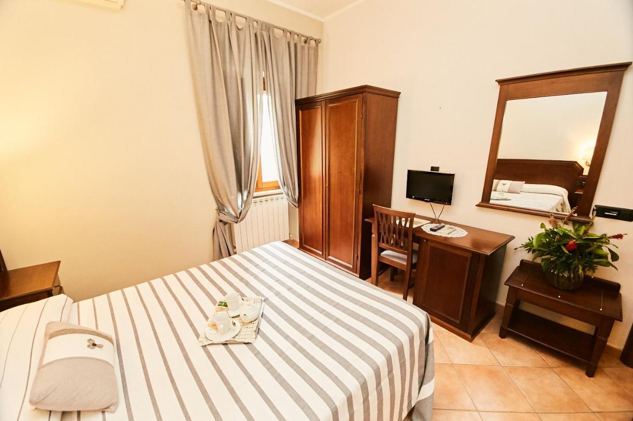 Hotel Vulci Montalto di Castro Exterior photo